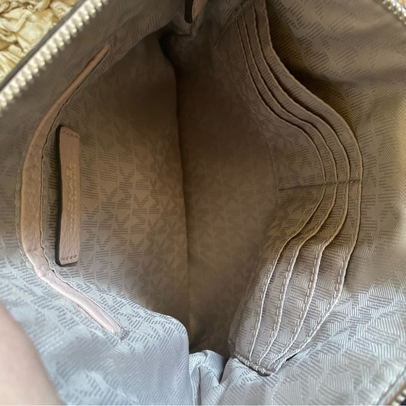 Michael kors pink crossbody bag - Picture 11 of 12